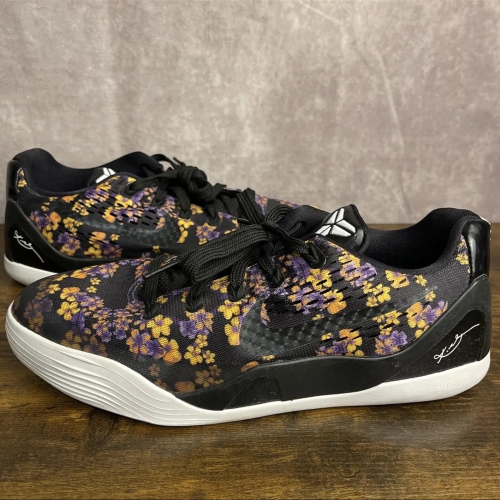 Nike Kobe 9 EM Size 7Y GS 8.5W 677619-001 Floral Basketball Kids Youth Sneakers